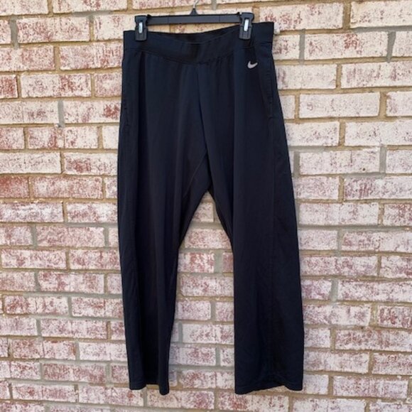 Women’s NIKE Black Dri-Fit Wide Leg Sweatpants Med - Picture 2 of 13